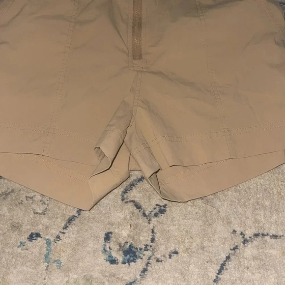 Madewell Zip Front Khaki Tapered Shorts Women's Size S High Rise small - Picture 4 of 7